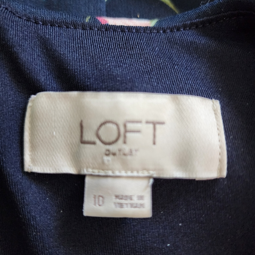 LOFT Dress Women's 10 Navy Blue Floral Short Sleeve - Picture 8 of 9